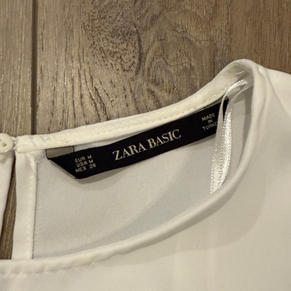 Zara Crewneck Flowy Sleeveless White w/ Black Stripe/Button Details Shell Blouse - Picture 5 of 9